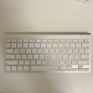 Apple Bluetooth keyboard